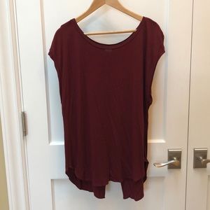 Aritzia T-shirt with split back